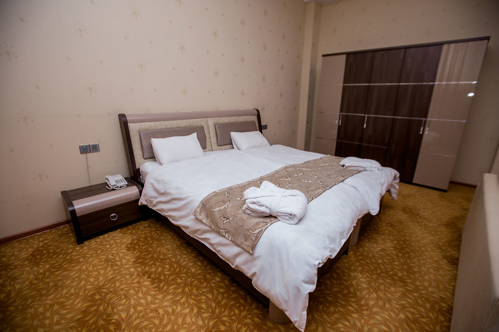 Astola Hotel Baku Ngoại thất bức ảnh