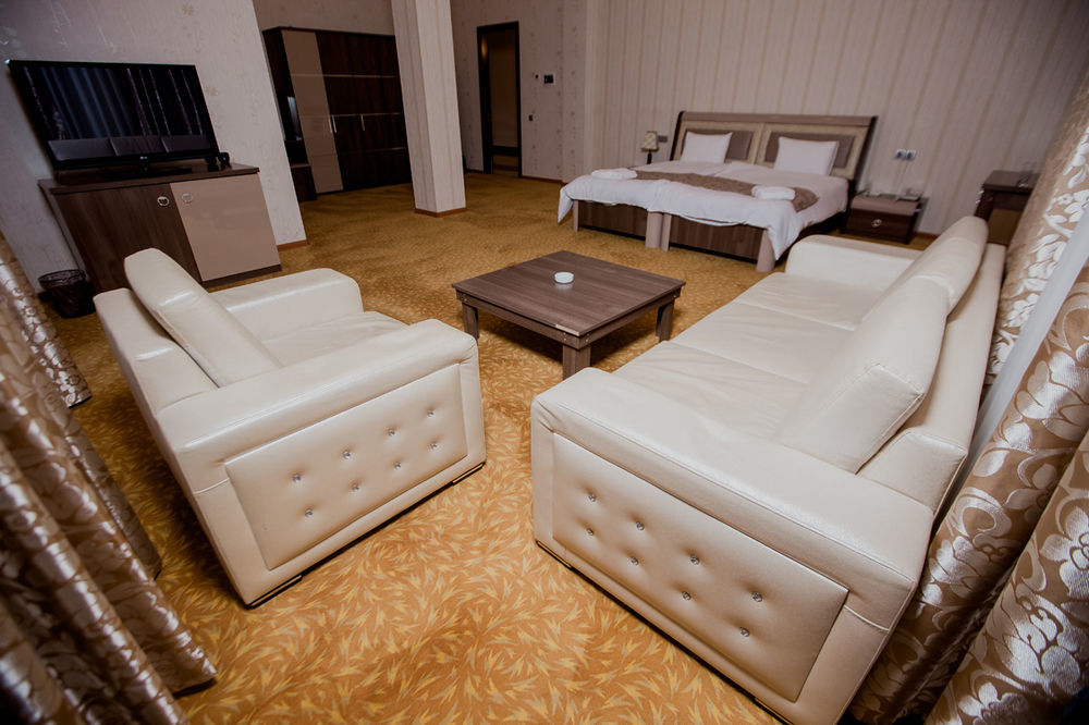 Astola Hotel Baku Ngoại thất bức ảnh