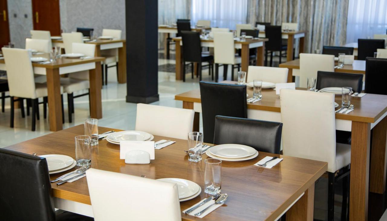 Astola Hotel Baku Ngoại thất bức ảnh