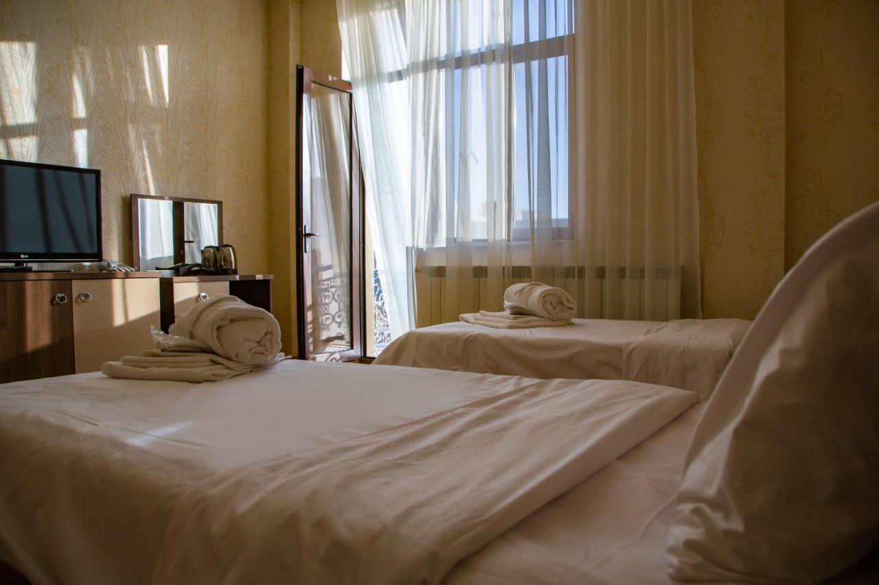 Astola Hotel Baku Ngoại thất bức ảnh