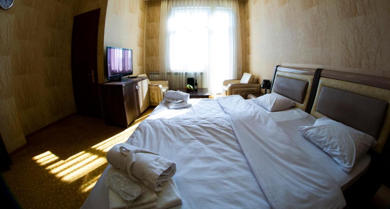 Astola Hotel Baku Ngoại thất bức ảnh