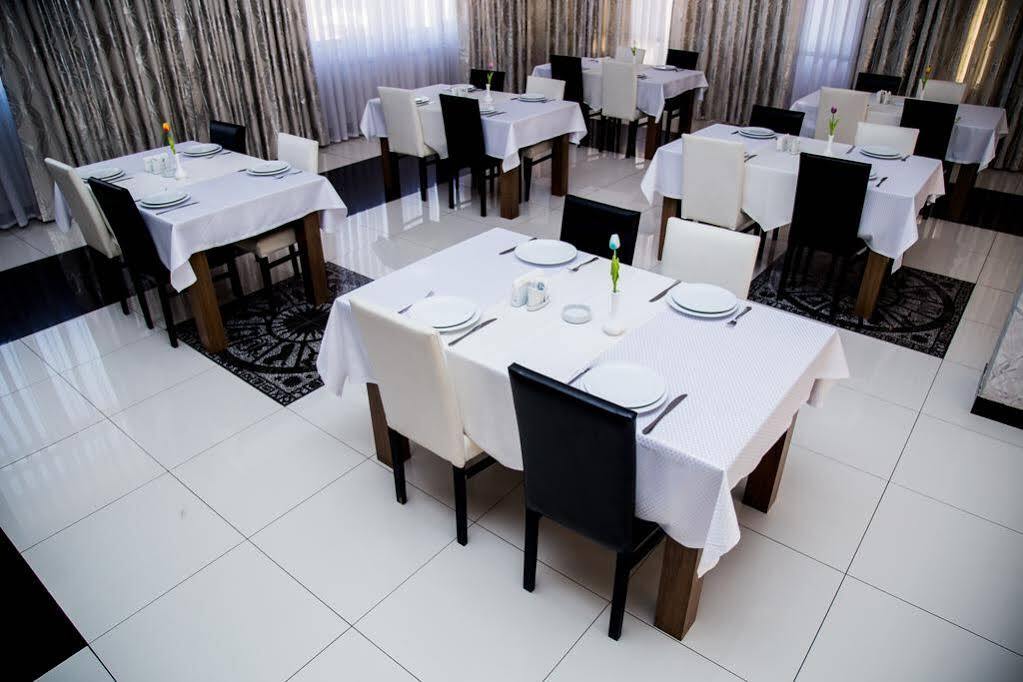 Astola Hotel Baku Ngoại thất bức ảnh